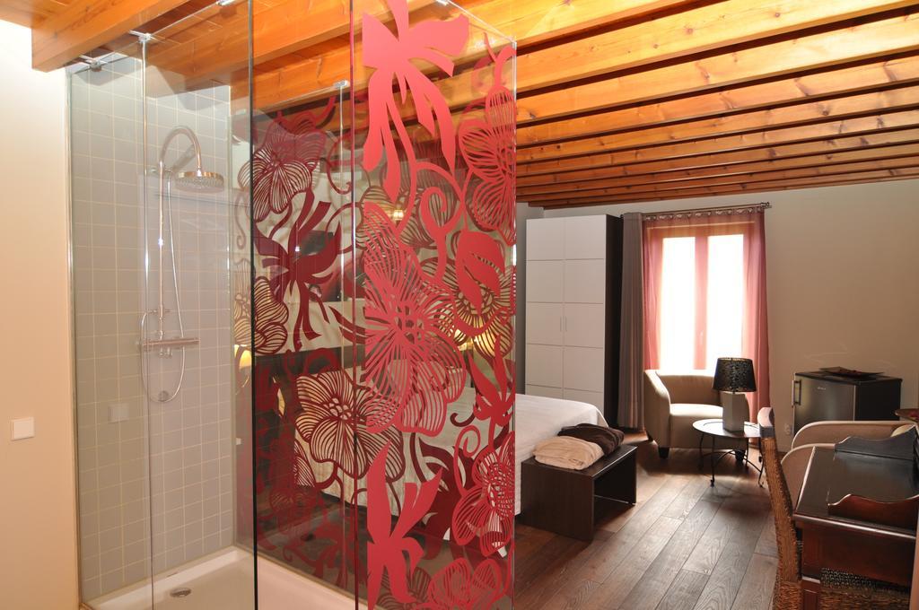 Restaurant & Rooms Cabrit Sant Mateu Ruang foto