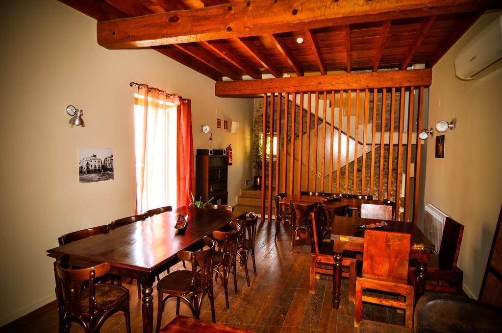 Restaurant & Rooms Cabrit Sant Mateu Bagian luar foto