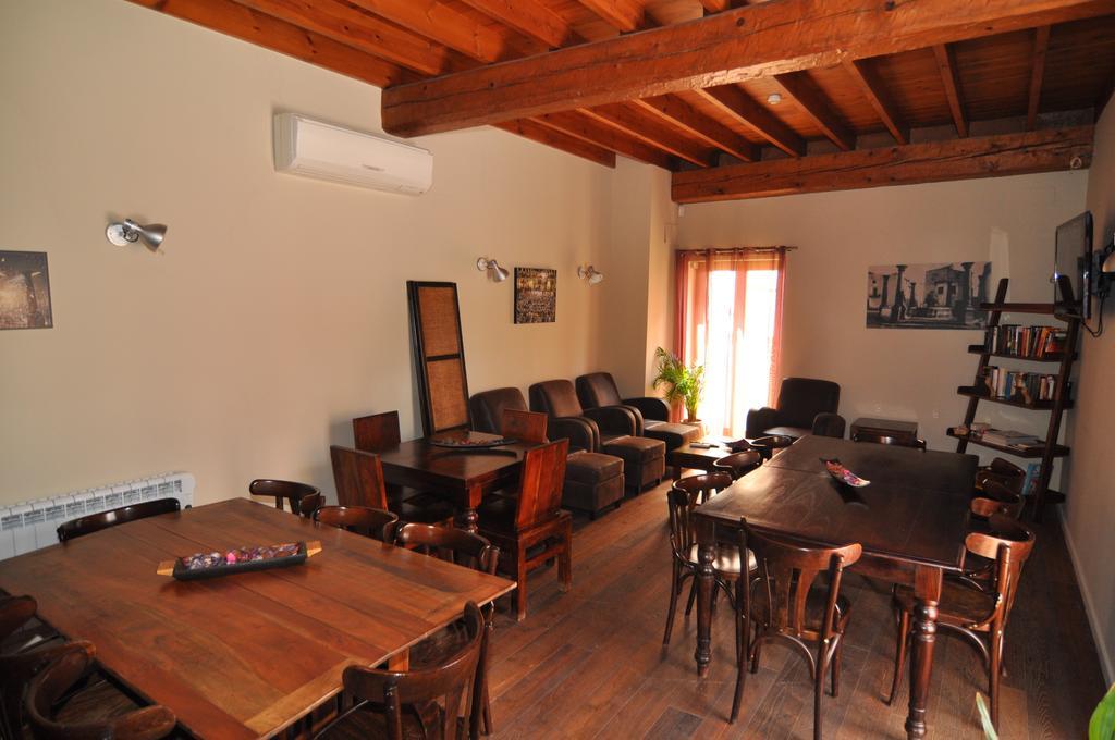 Restaurant & Rooms Cabrit Sant Mateu Bagian luar foto